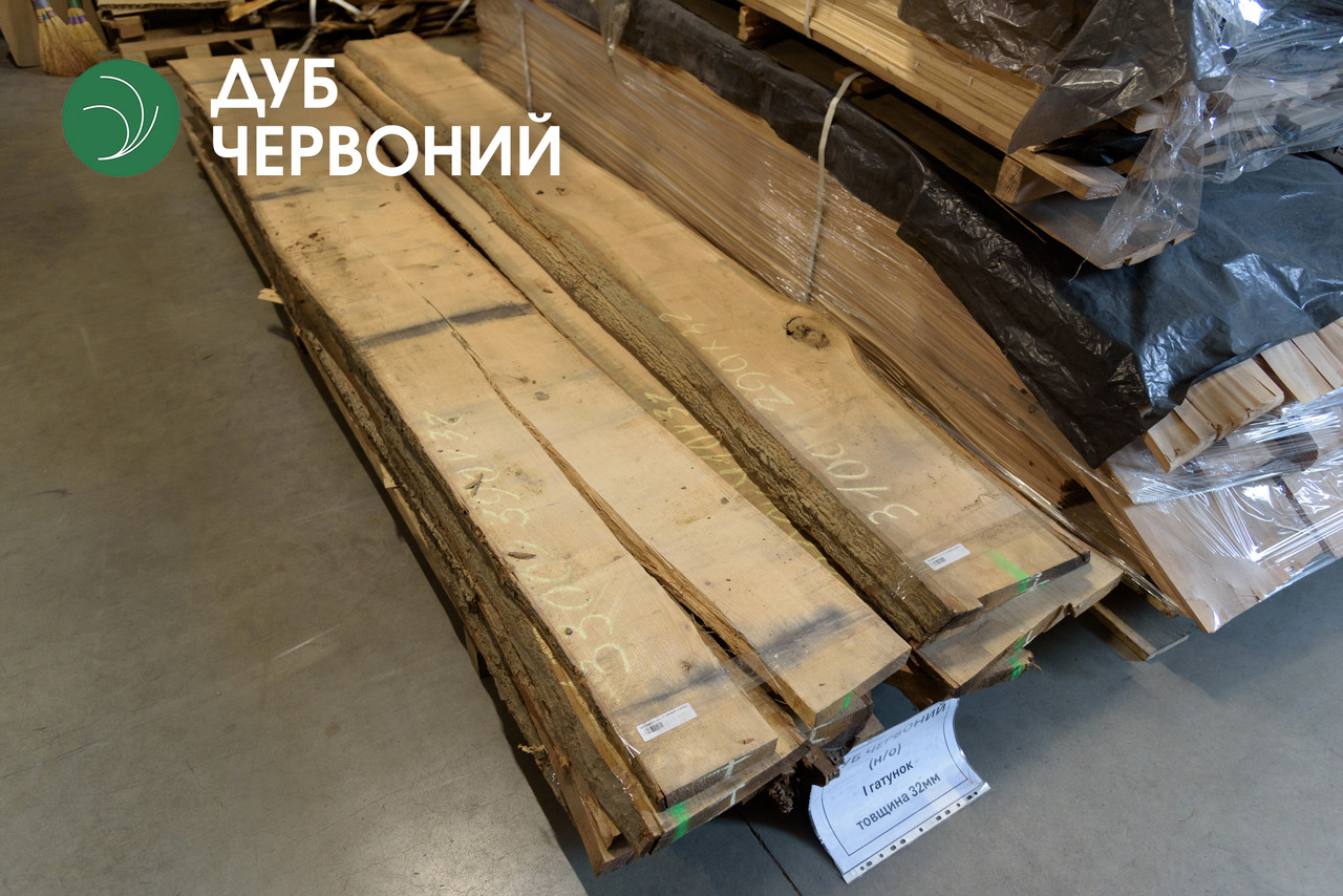 Дошка необрізна дуба червоного 32 мм, 1 ґатунок