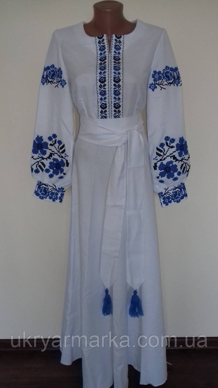 Біла вишита сукня з синіми квітами "Наталі-2"