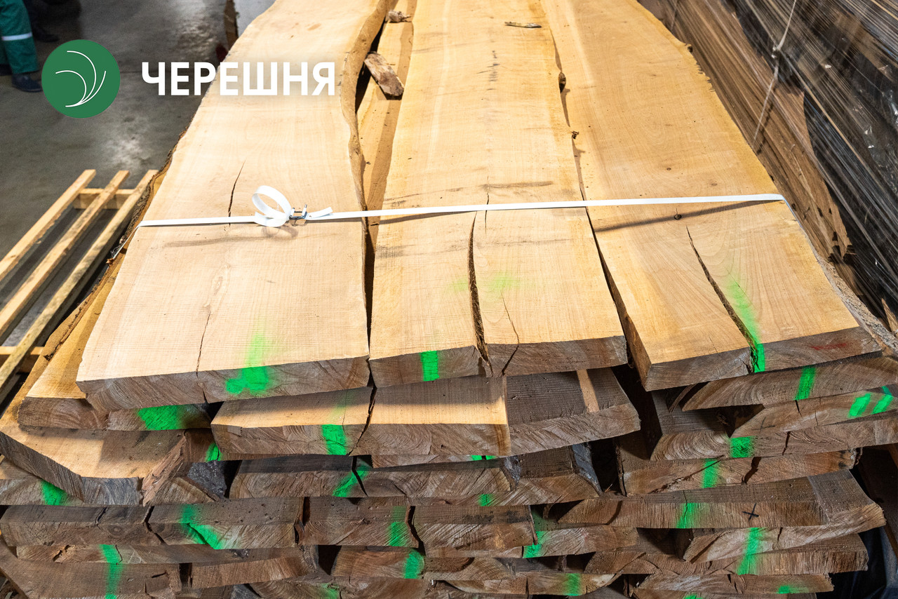 Дошка обрізна з черешні 52 мм, ґатунок 1