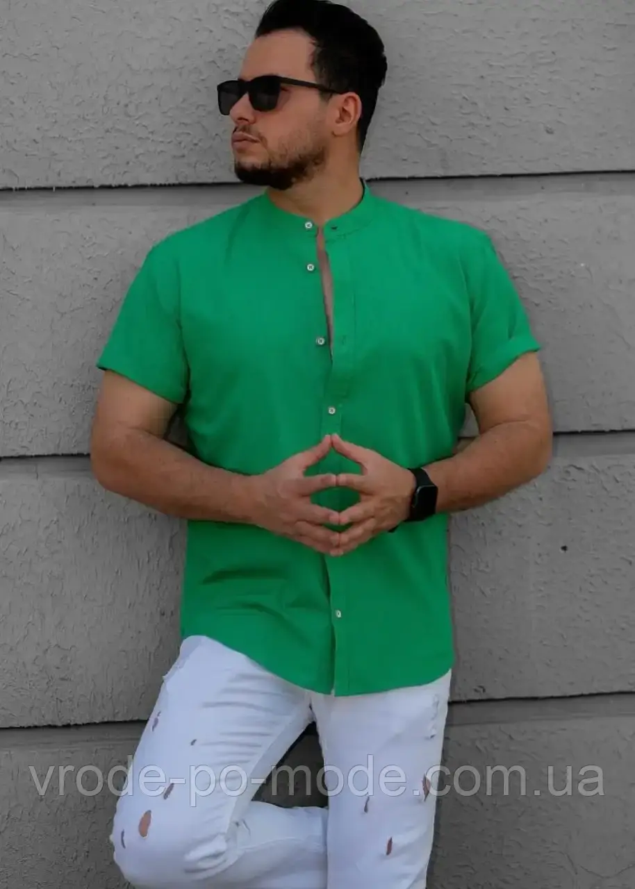 Стильна бавовняна зелена чоловіча сорочка під льон, з коротким рукавом, комір стійка, колекція 2025 року