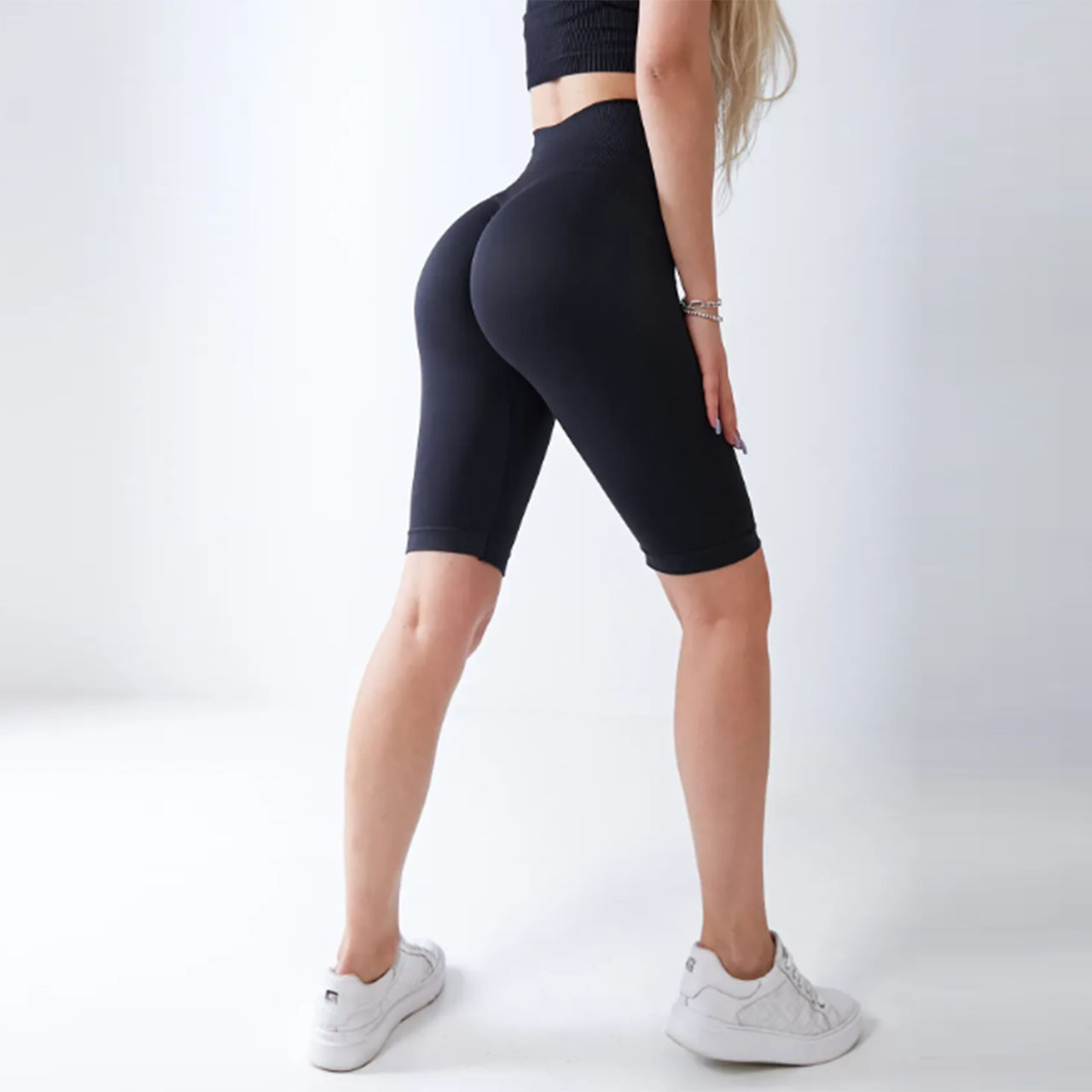 Безшовні велосипедки чорного кольору з ефектом ПушАп "Giulia" ТМ "OK" (S-M) Розміри: 42-46 (33051-2), фото 1