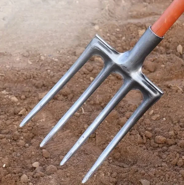 Садові граблі - вила для різних робіт у саду, на городі або у дворі, 4 гострі зубці довжиною 28 см, фото 1