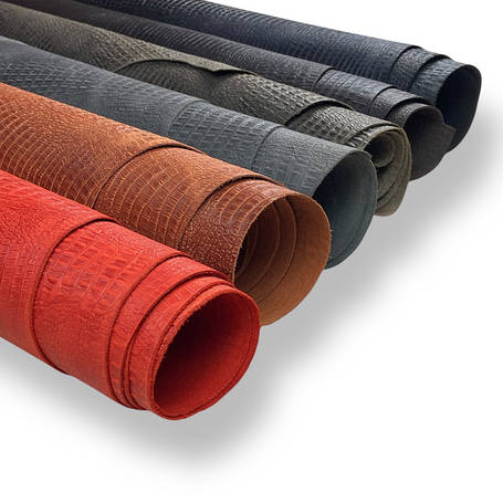 ШКІРА КРЕЙЗІ ХОРС З ТИСНЕННЯМ В ЛИСТАХ