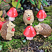 Декор для саду, набір складається з 7 фігурок у вигляді 3х милих їжачків і 4х грибочків, фото 5