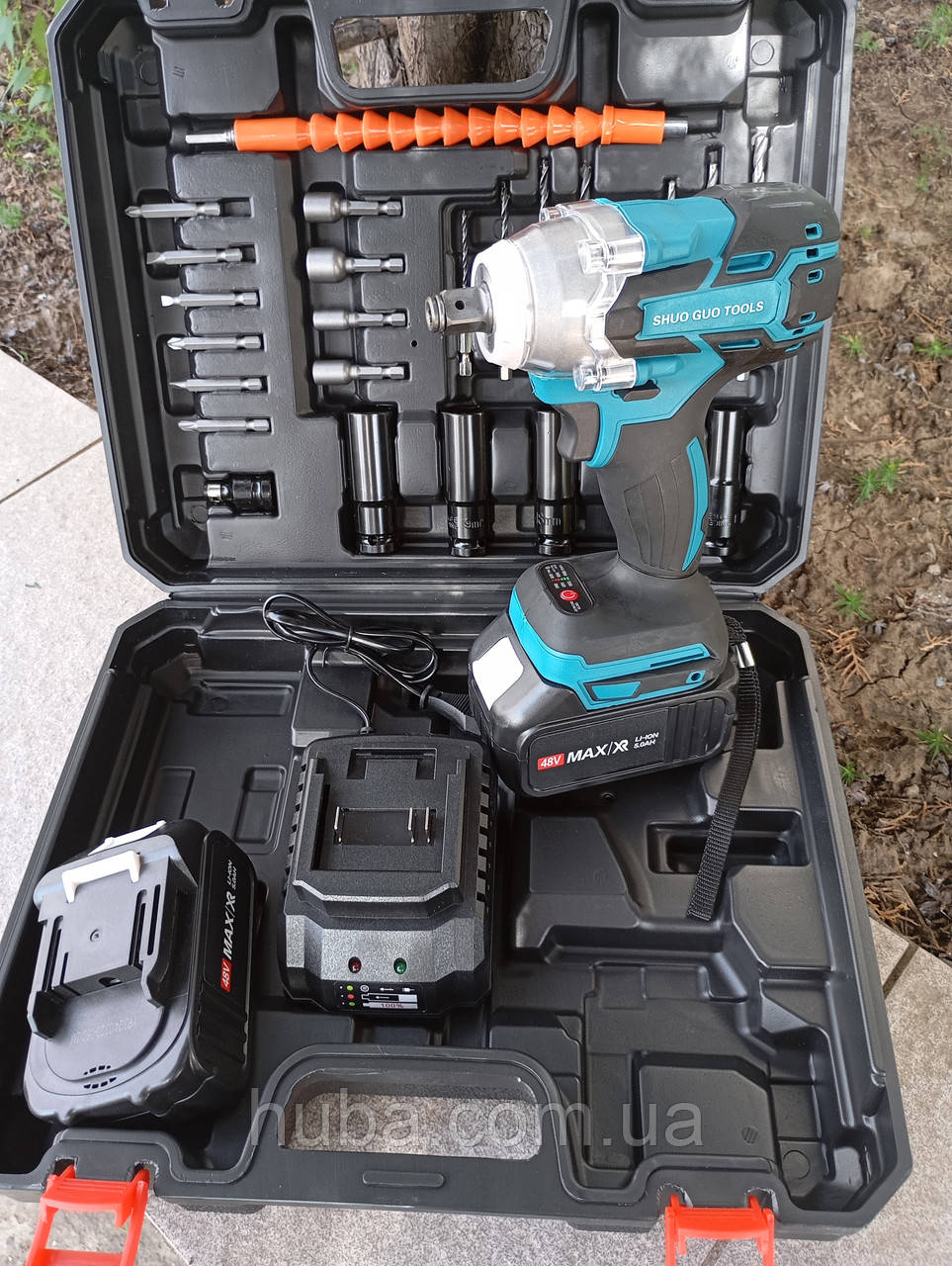 Акумуляторний гайковерт з двома акумуляторами (21V, 4AH) і набором інструментів у кейсі., фото 1