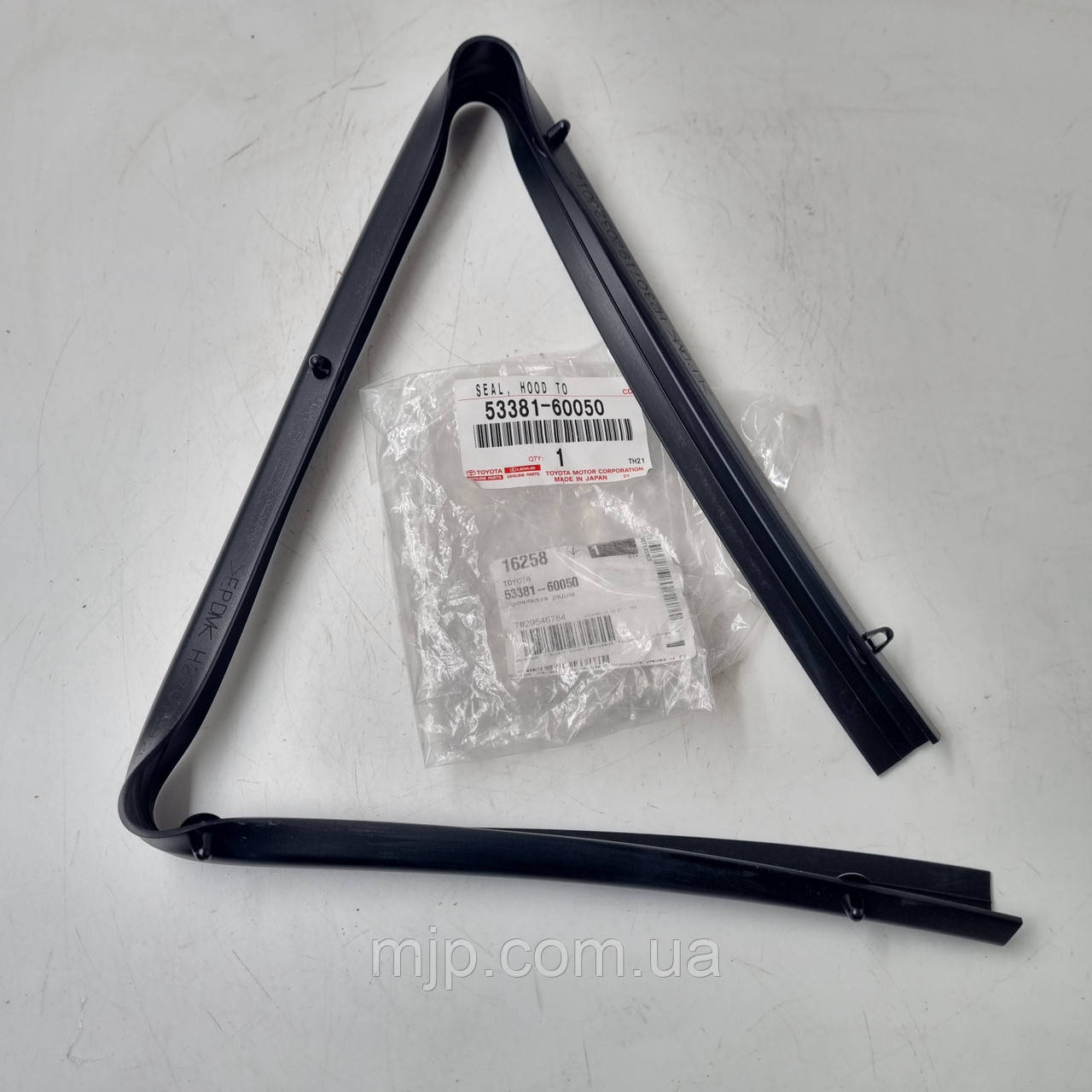 Ущільнювач капота, оригінал 53381-60050, фото 1