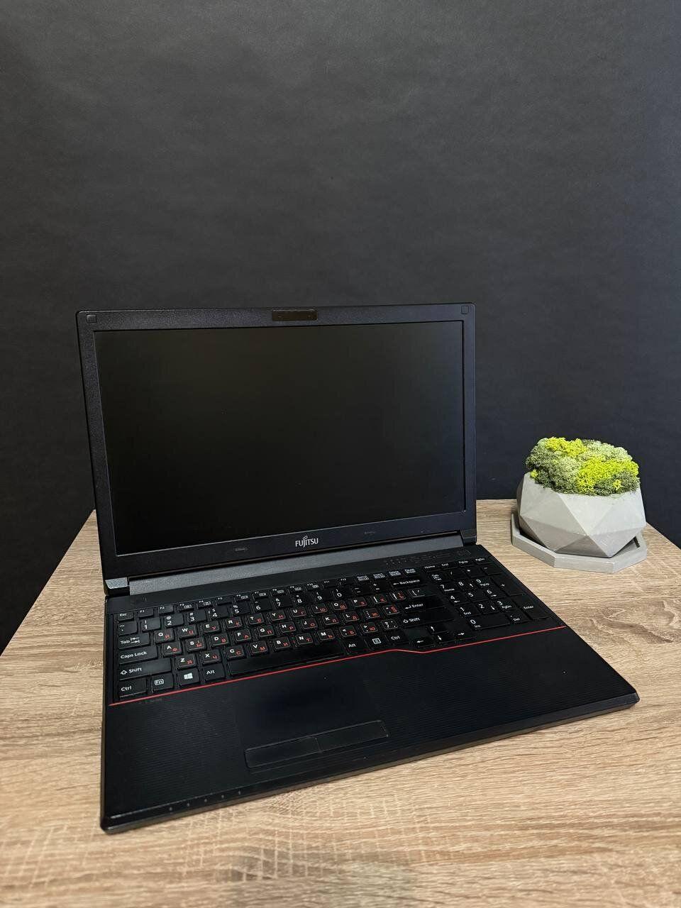 Б/в Ноутбук Б-клас Fujitsu Lifebook E554 15.6" 1366x768| Core i3-4000M| 8 GB RAM| 256 GB SSD| HD 4600