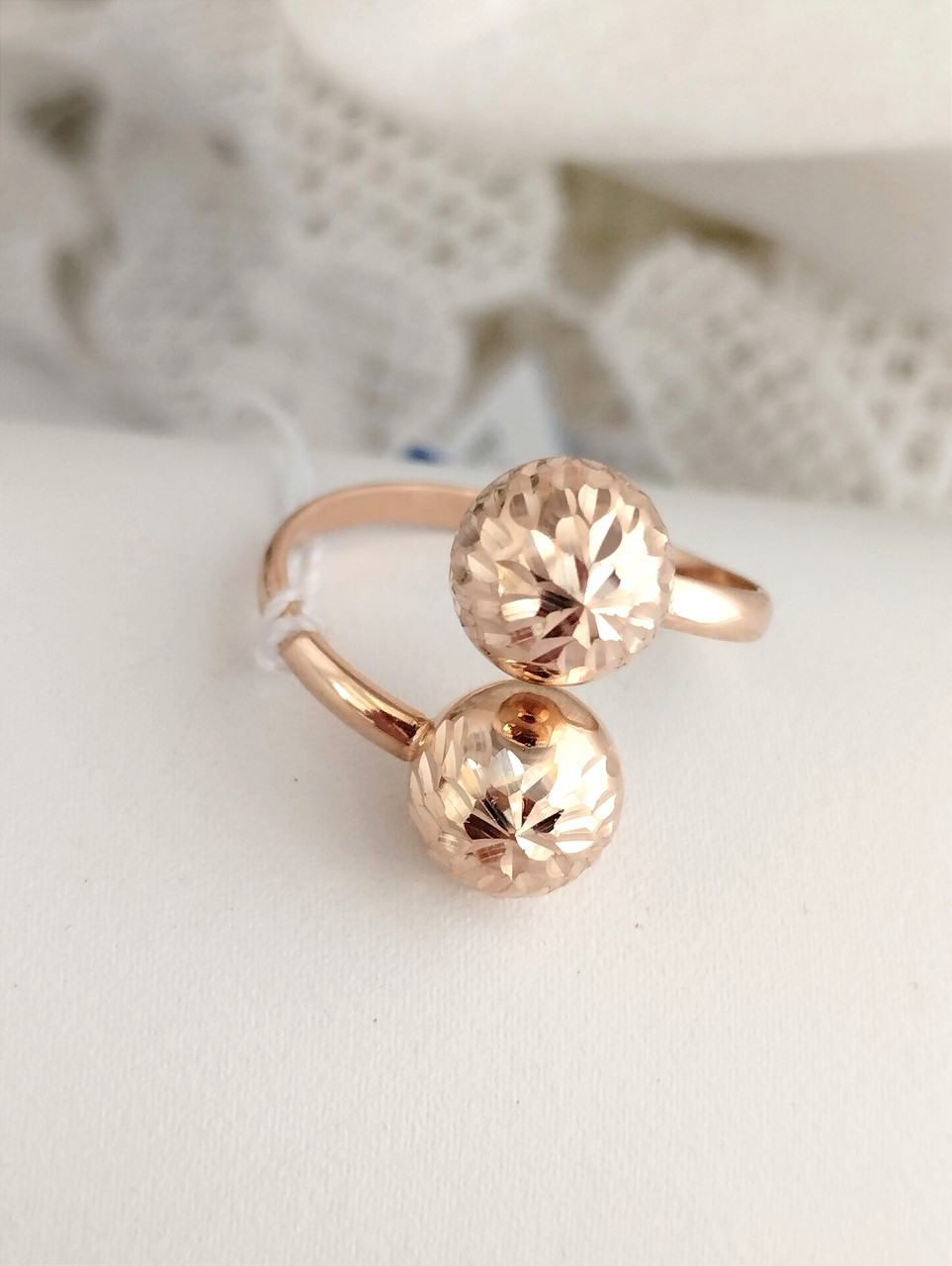 Золоте кільце кульки поцілунок 585 проби, фото 1