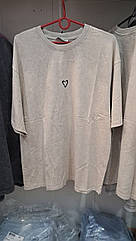 Футболка оверсайз жіноча сіра рукавиця з принтом сердечко повсякденна тканина котон