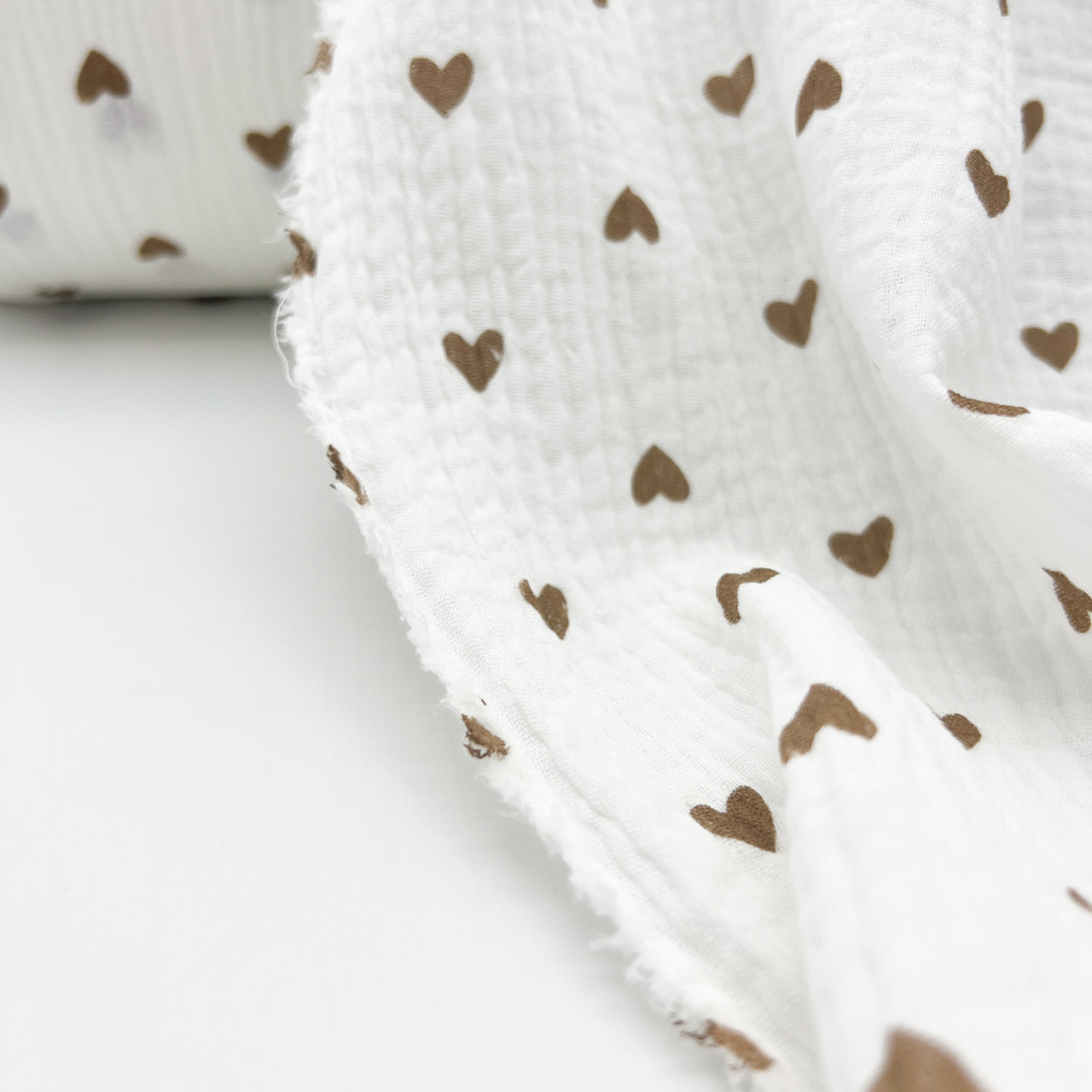 Муслін жатий 2-х "Серця коричневі дрібні на білому" 160 см, фото 1