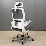 Офісне крісло ергономічна спинка-сітка Скайлайн Richman з підголівником сірого кольору, фото 10