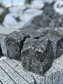 Бруківка гранітна колота габро