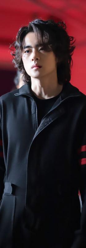 Дакимакура 150 х 50 см Чо Бен-гю Чо Пен Гю Чо Бен Гю Jo Byeong-gyu Подушка + наволочка одностороння, фото 1