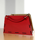 Стильне подарункове пакування для квітів і подарунків у формі сумочки з принтом, фото 6