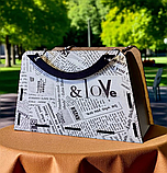 Стильне подарункове пакування для квітів і подарунків у формі сумочки з принтом, фото 5