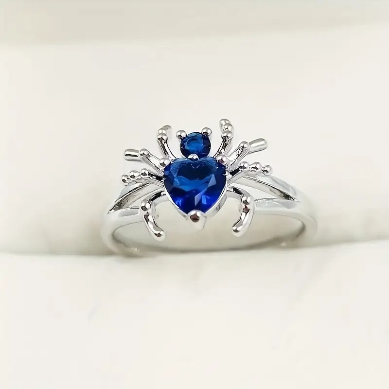 Сріблясте жіноче кільце Павук із синім кристалом розмір 18 LuxAurum133, фото 1