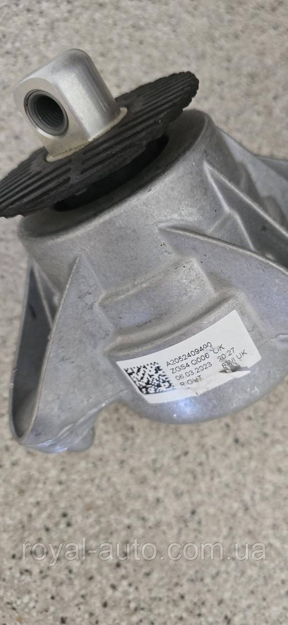 Подушка двигуна мотора передня права Mercedes Мерседес W205 C205 A2052409400, фото 1