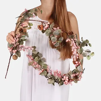 Гірлянда штучна з ягід і евкаліпта рожева 1,5 м 1 шт. Гірлянда штучна з ягід і евкаліпта рожева довжина 1,5 м в пачці 1 шт.