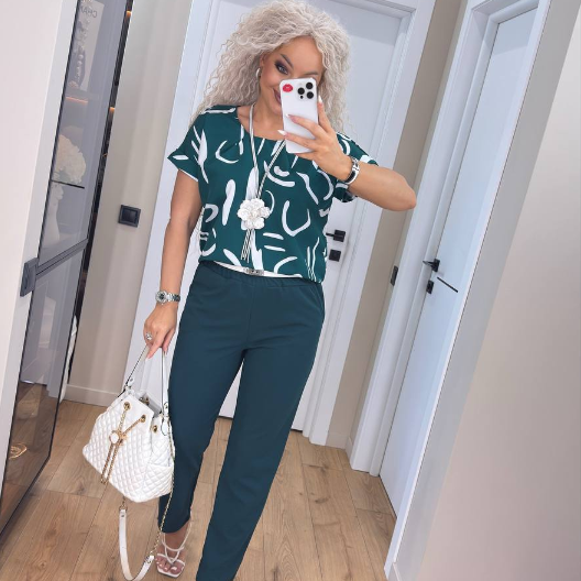 Практичний брючний костюм жіночий весняний літній темно-зелений костюм блузка з коротким рукавом і штани, фото 1