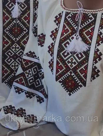 Жіноча сорочка "Зваба" молочного кольору вишита карпатськими узорами