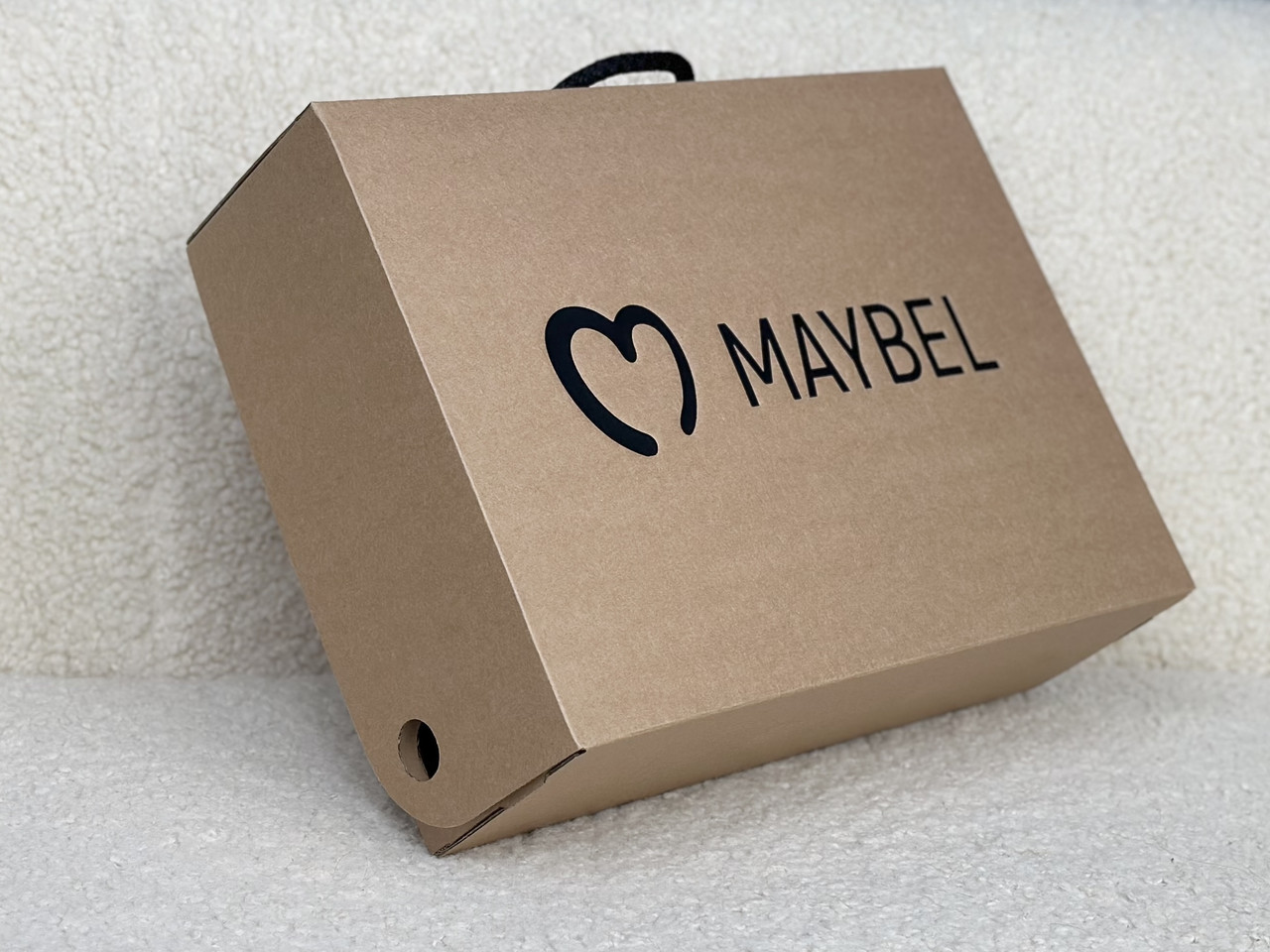 Подарункова коробка середня MAYBEL