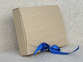 Подарункова коробка велика модель Стильна