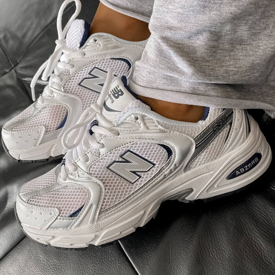 Жіночі кросівки New Balance 530 Abzorb весна-літо із сіткою легкі білі. Живе фото, фото 1