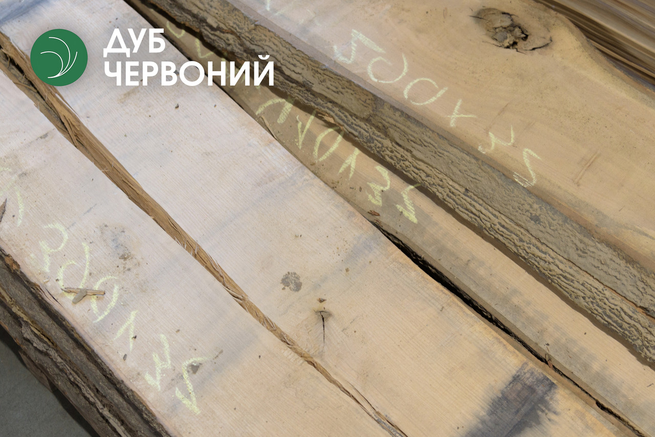 Дошка необрізна дуба червоного 32 мм, екстра ґатунок