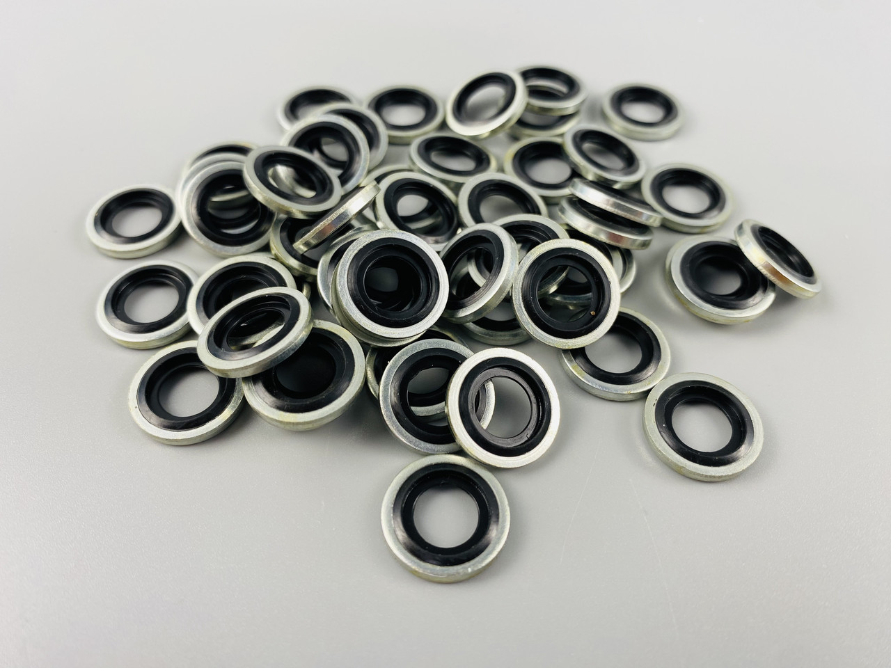 Шайба з гумовим кільцем NBR всередині 10 мм, для гідравліки, олії, води, повітря., фото 1