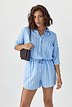 Смугастий вільний костюм із сорочкою та шортами — блакитний колір, L (є розміри), фото 3