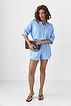 Смугастий вільний костюм із сорочкою та шортами — блакитний колір, L (є розміри), фото 5