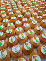 Корпоративним клієнтам, солодощі з логотипом, подарунки з логотипом