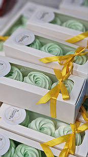 Найкращий подарунок з логотипом - Коробочка зефір 3 шт (логотип безкоштовно)