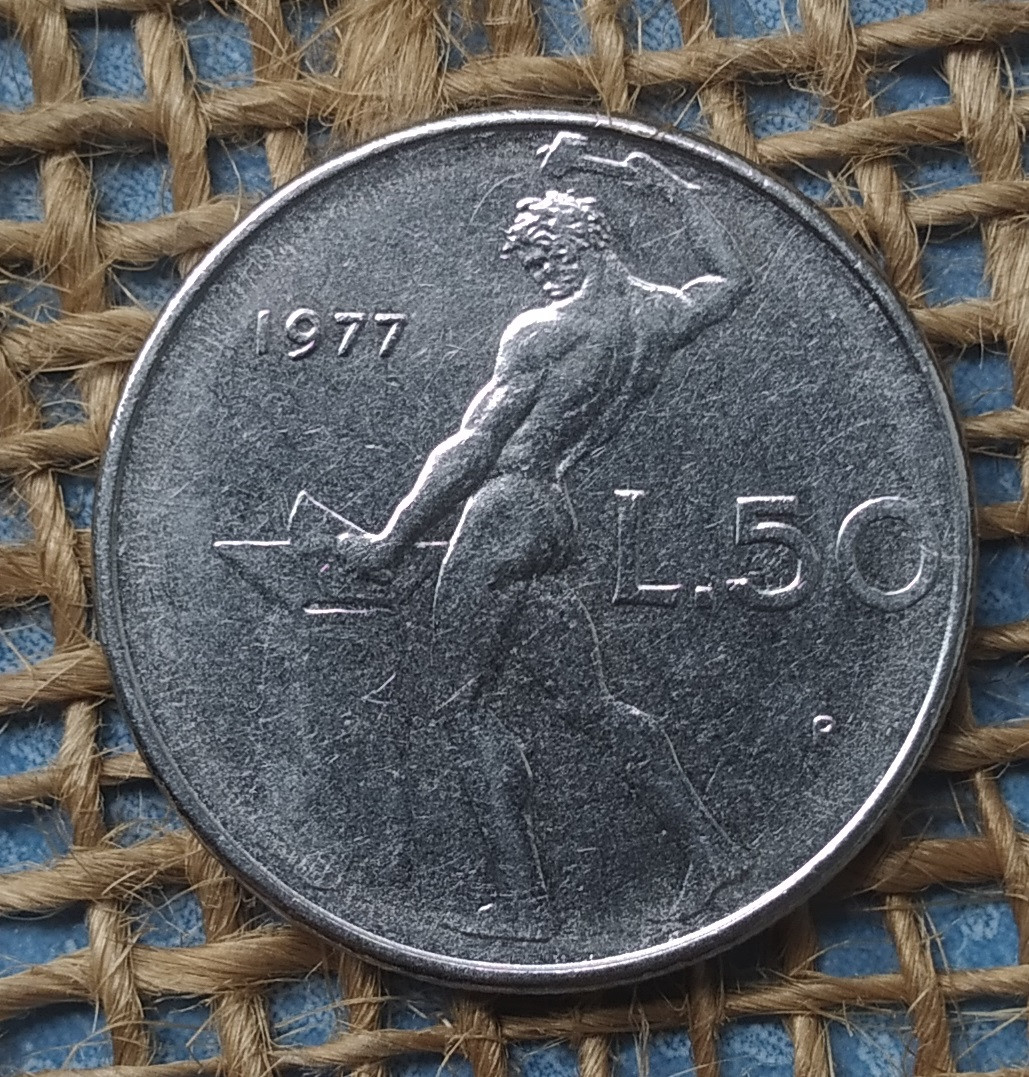50 лiр 1977 року. Iталiя
