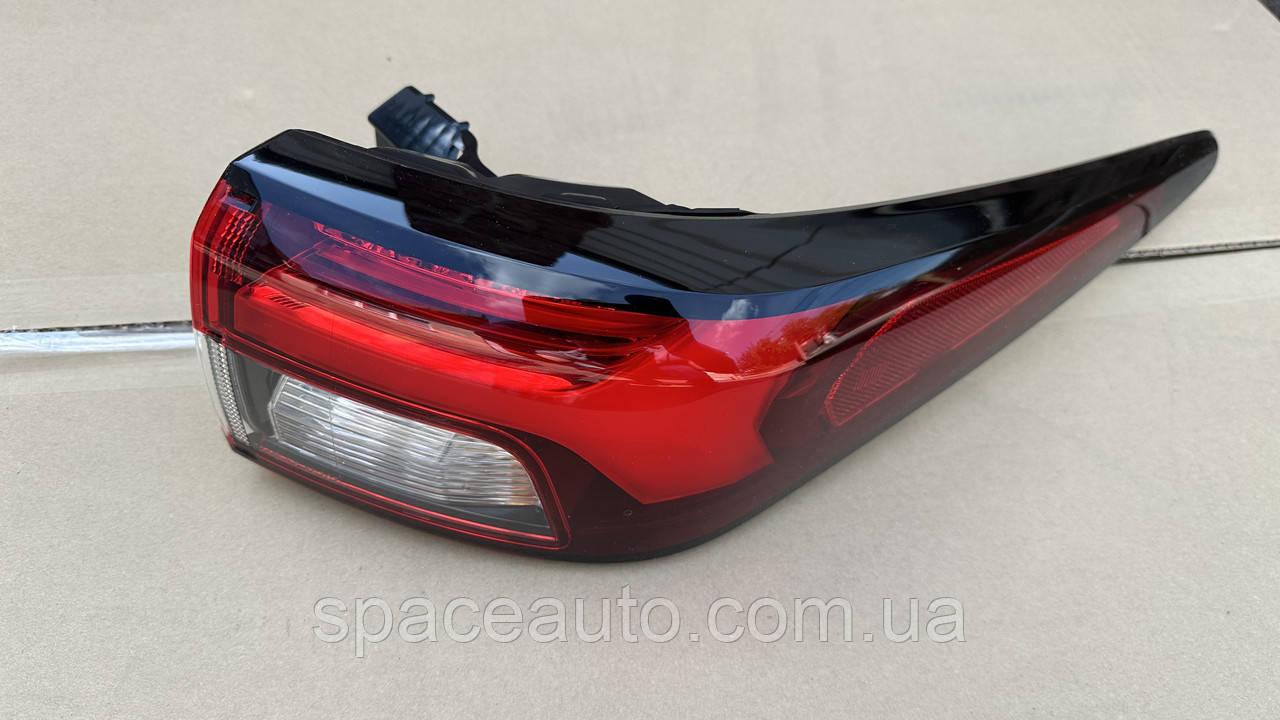 Фонарь задний правый в крыло Mitsubishi Outlander 4/PHEV 21-24 новый оригинал 26550W240P / 8330B184, фото 1