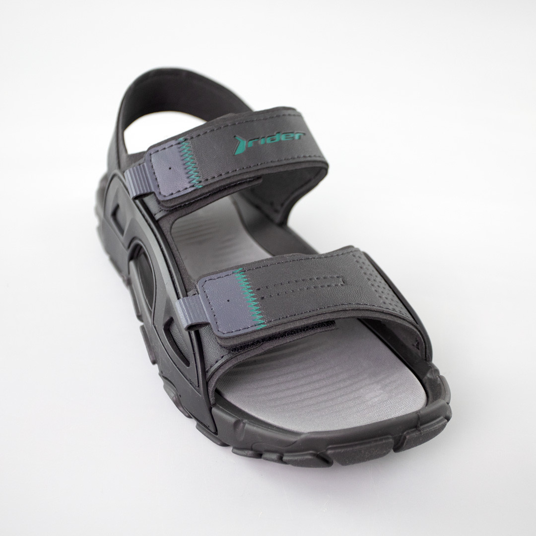 Чоловічі літні сандалі на липучках у чорному кольорі