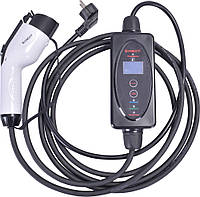 У чому різниця заряджати електрокар через розетку і від зарядної станції?