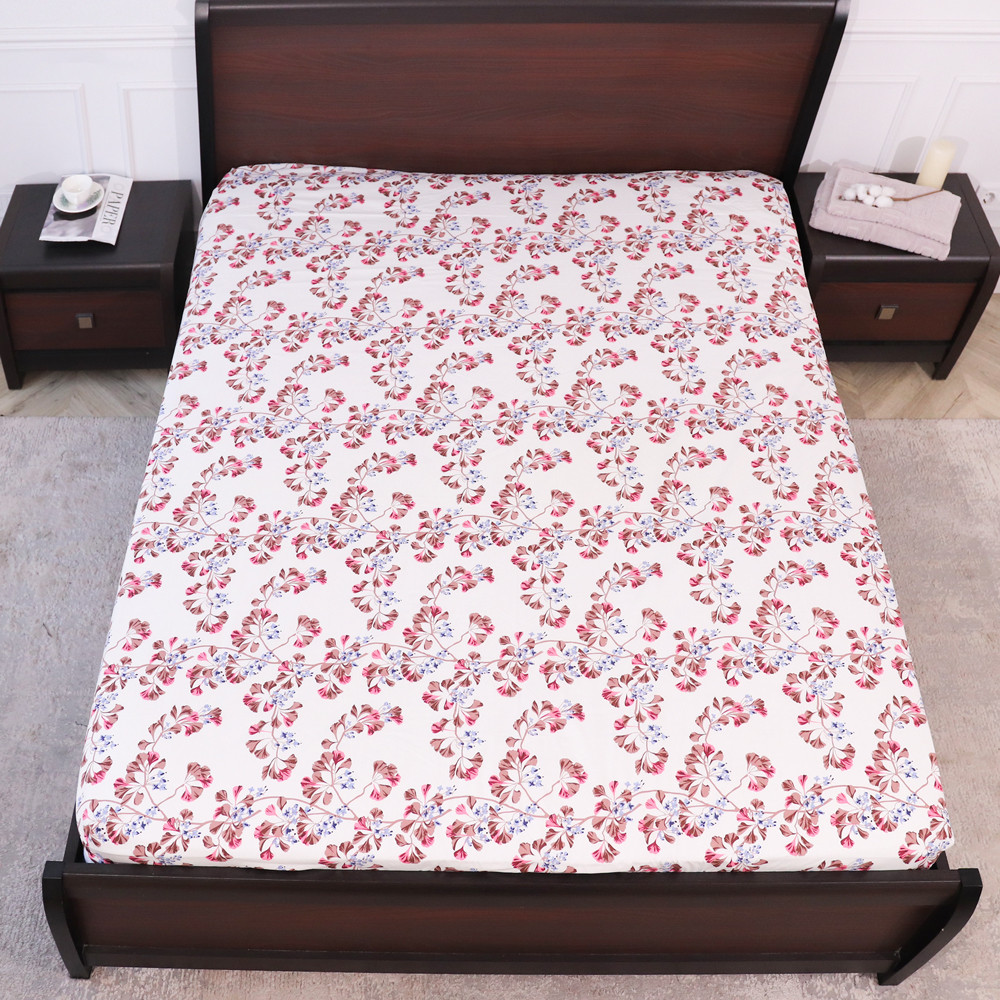 Захисне натяжне міцне простирадло гумка односпальне з бязі (90*200*25) бавовняне молочного кольору з квітковим принтом