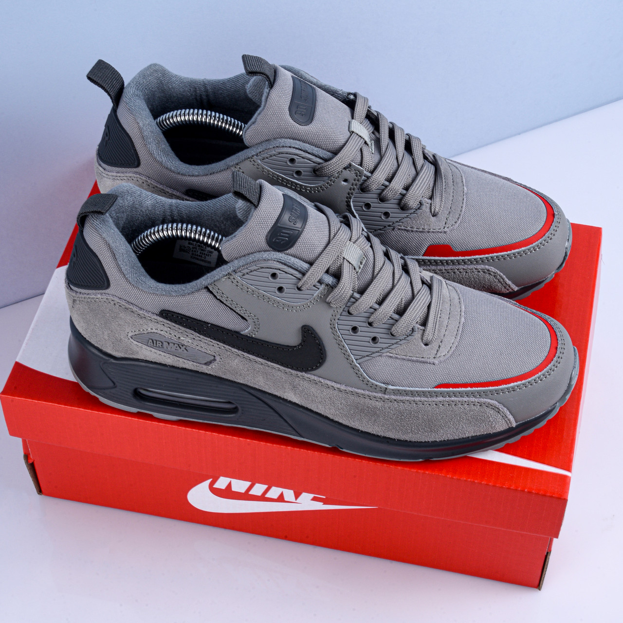 Чоловічі Кросівки Nike Air Max 90 сірі з чорним, фото 1