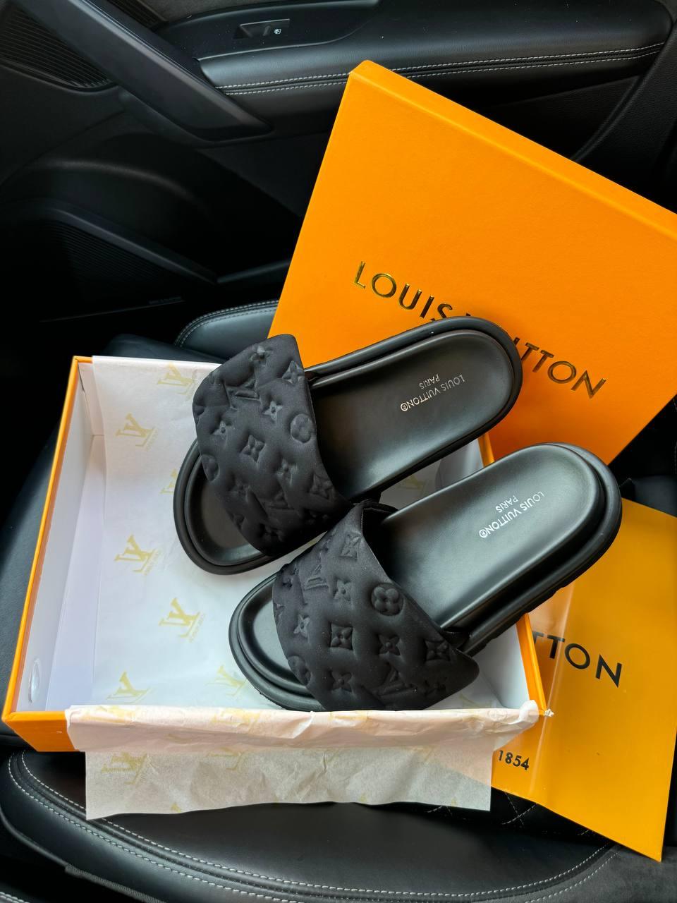 Чорні шльопанці жіночі Louis Vuitton LV Velcro Strap Premium. Класні літні шльопки жіночі Луі Віттон., фото 1