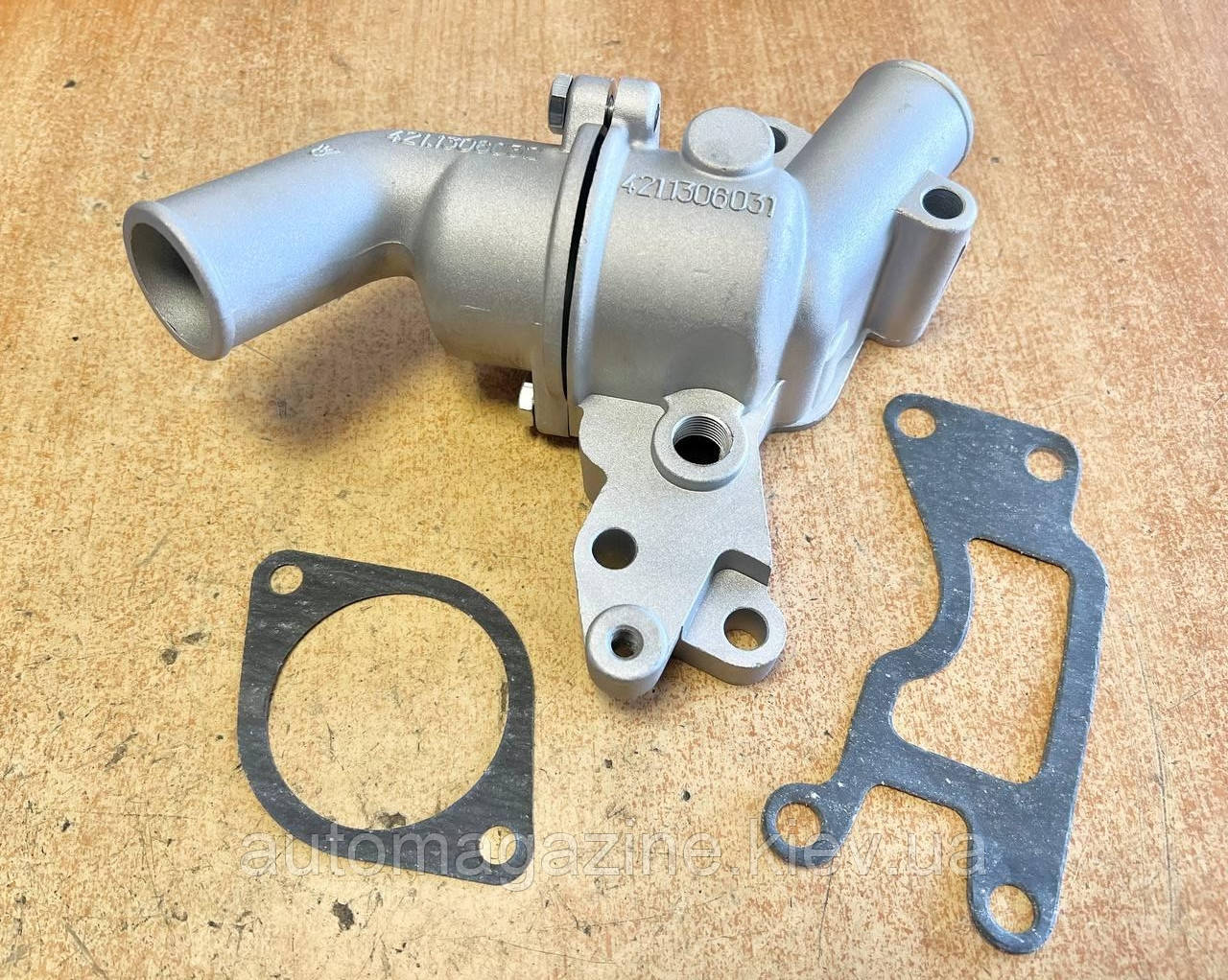 Корпус термостата в зборі Газель, УАЗ (двигун 4215, 4218), фото 1
