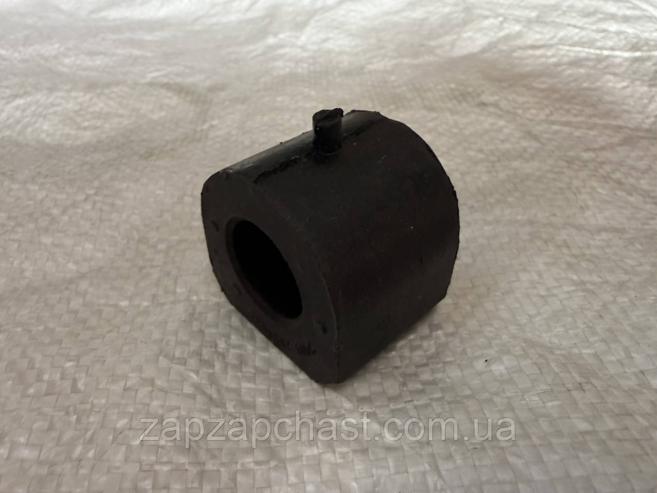 Втулка стабілізатора ваз 2101 2102 2103 2104 2105 2106 2107 1 шт., фото 1