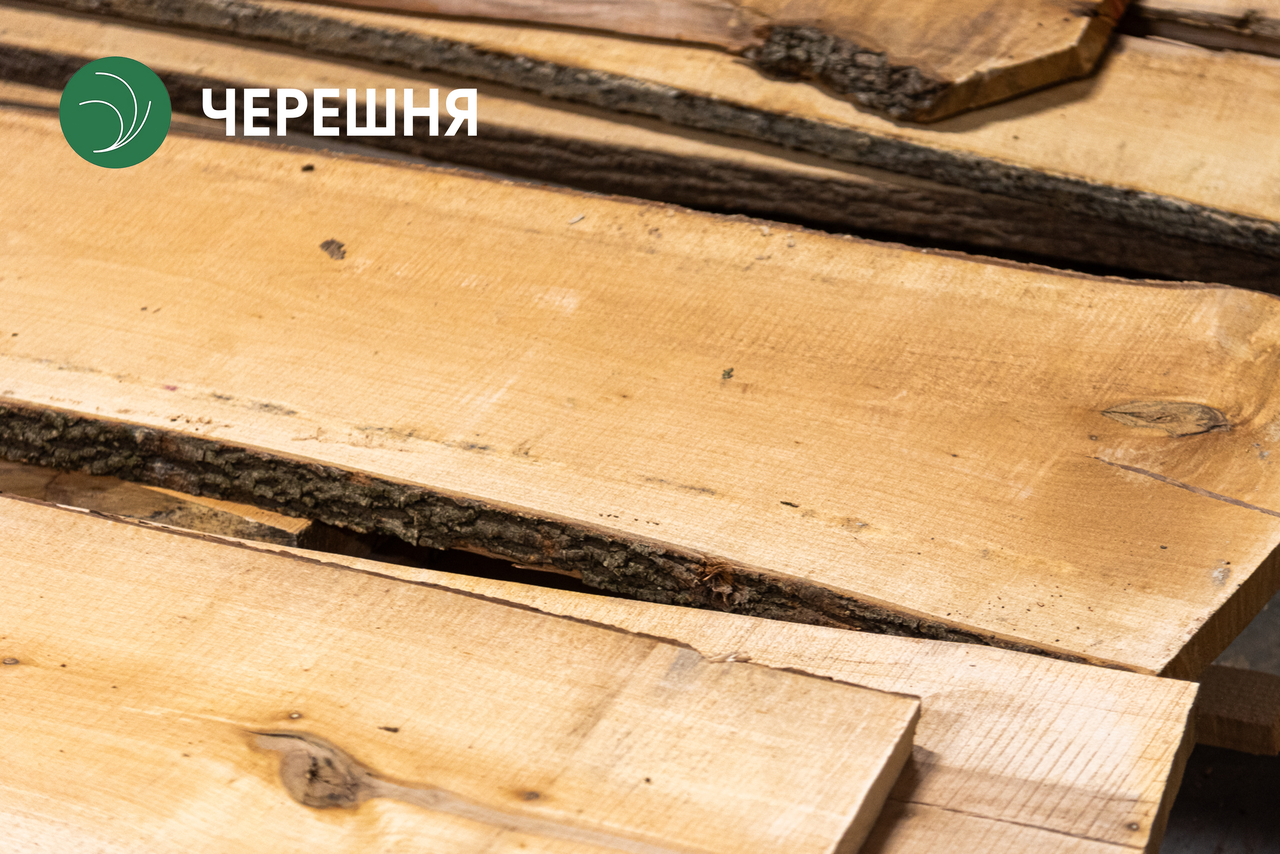 Дошка необрізна черешні 52 мм, 1 ґатунок