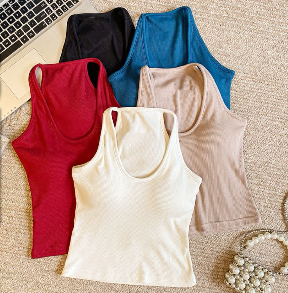 Майка в рубчик із закритою спиною