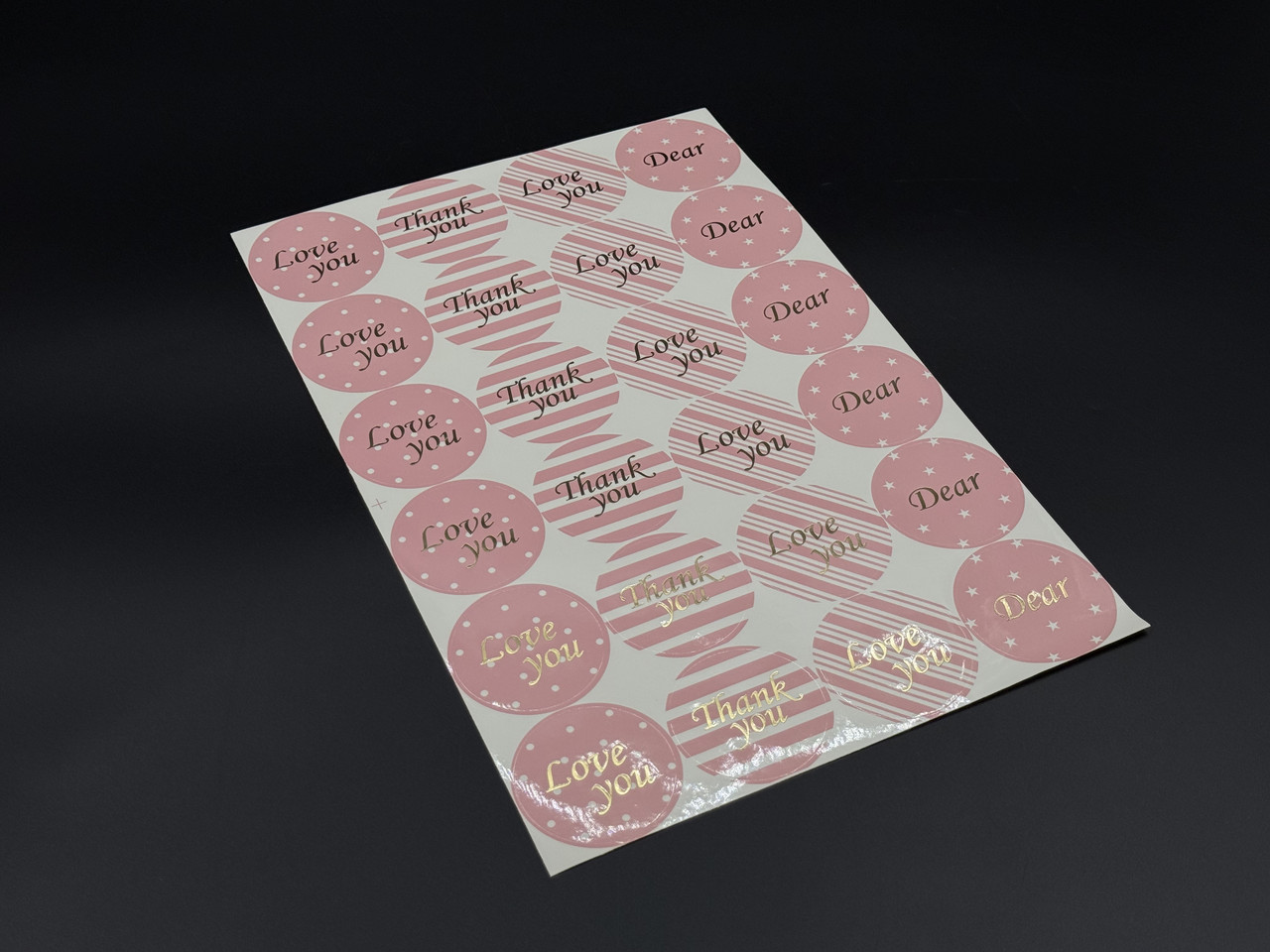 Наклейки 96шт з написами. Розмір 47мм. Колір рожевий.