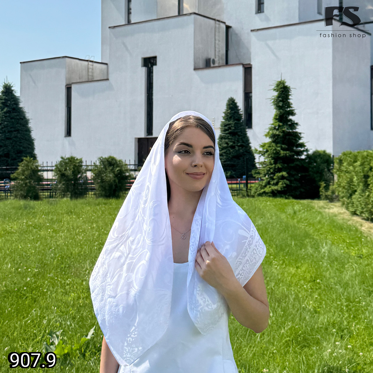 Жіноча біла хустина  на весілля, хрестини до церкви  хустина Аркадія