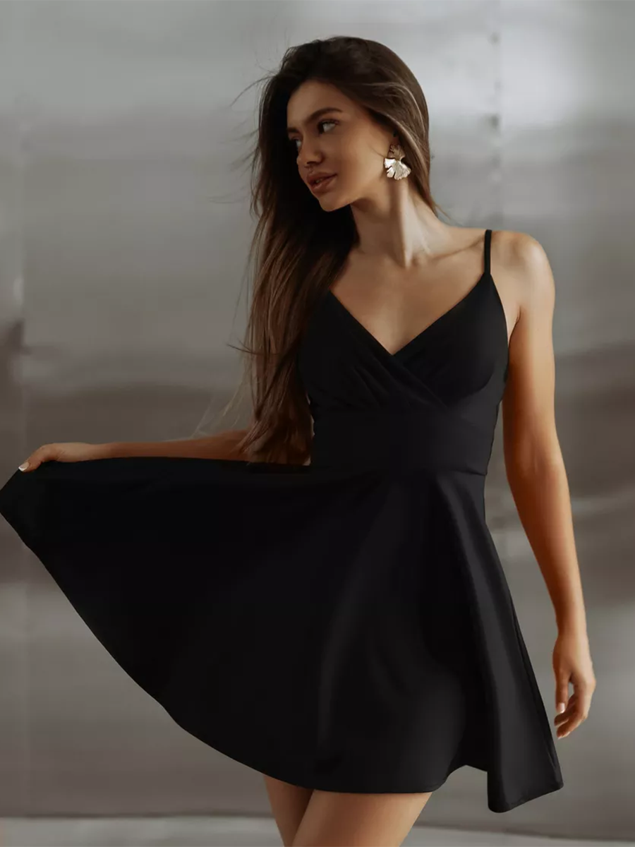 Витончене коротке романтичне коктейльне плаття на бретелях, чорне, фото 1