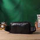 Прямокутна сумка-бананка для чоловіків із натуральної глянсової шкіри Shvigel 22825 Чорна, фото 10