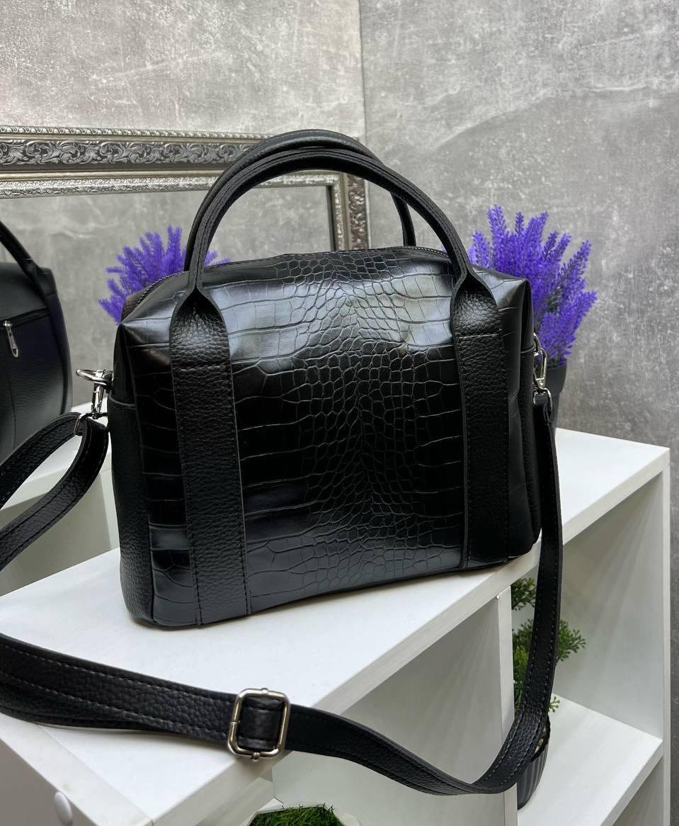 Жіноча сумка валіза сумочка середнього розміру невелика чорна шкірзам рептилія