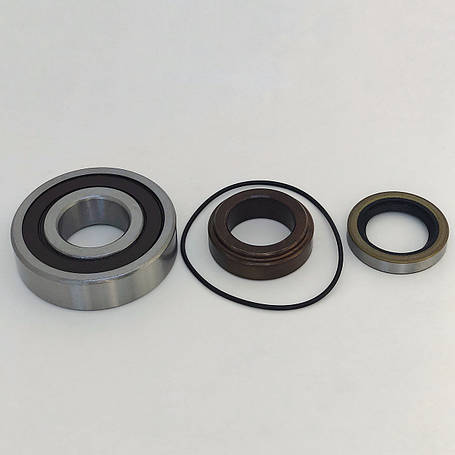 Ремонтні комплекти маточини та півосі